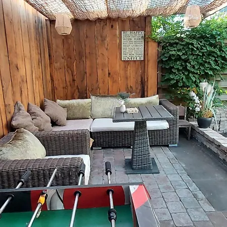 Cozy In Host House Near Rotterdam 마슬라위스